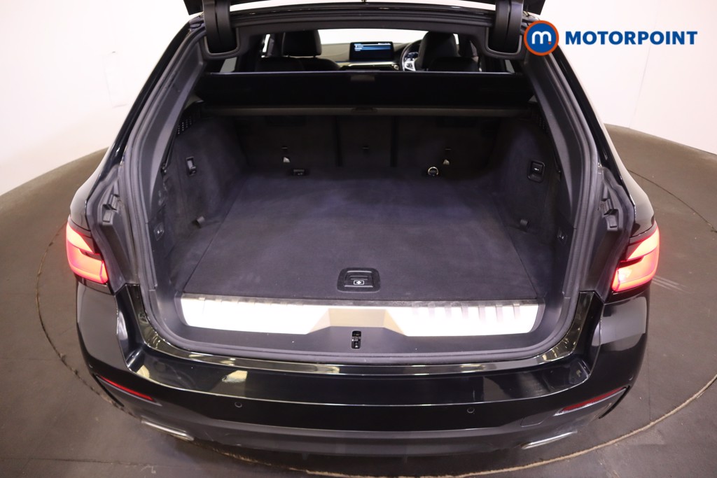 BMW 5 Series M Sport Automatic Petrol Plug-In Hybrid Estate - Stock Number (1543848) - 8th supplementary image