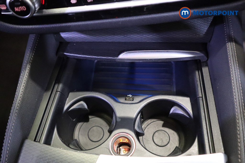BMW 5 Series M Sport Automatic Petrol Plug-In Hybrid Estate - Stock Number (1543848) - 21st supplementary image