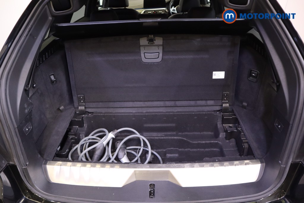 BMW 5 Series M Sport Automatic Petrol Plug-In Hybrid Estate - Stock Number (1543848) - 28th supplementary image