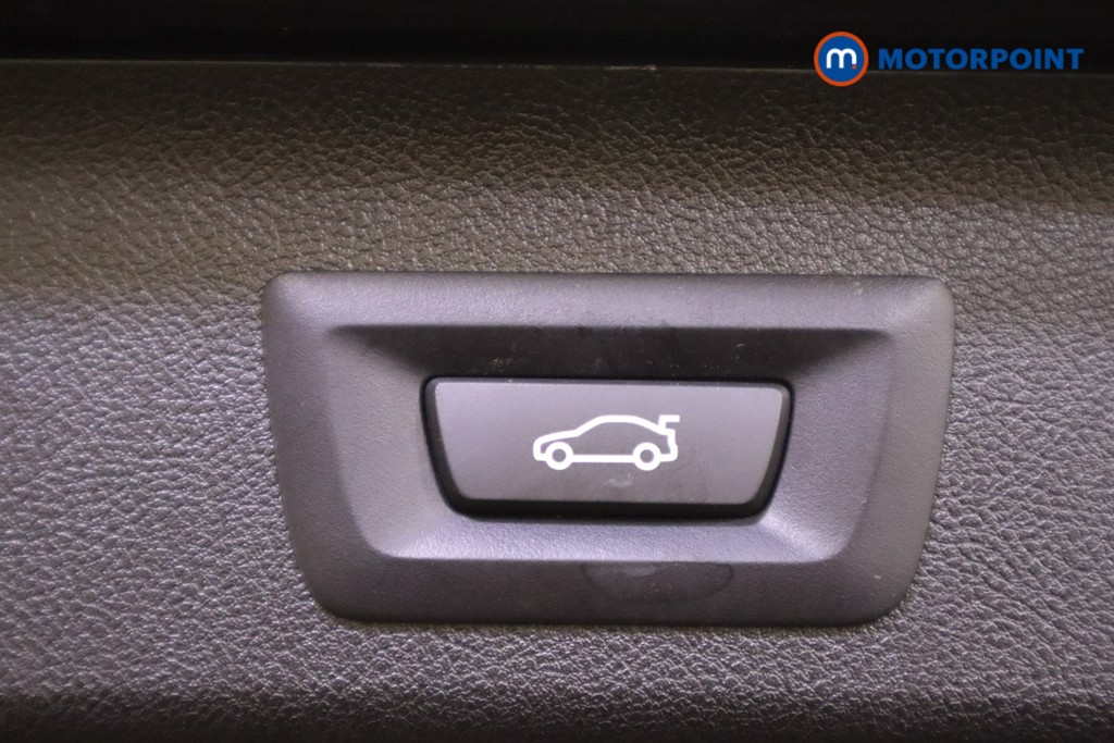 BMW 5 Series M Sport Automatic Petrol Plug-In Hybrid Estate - Stock Number (1543848) - 29th supplementary image