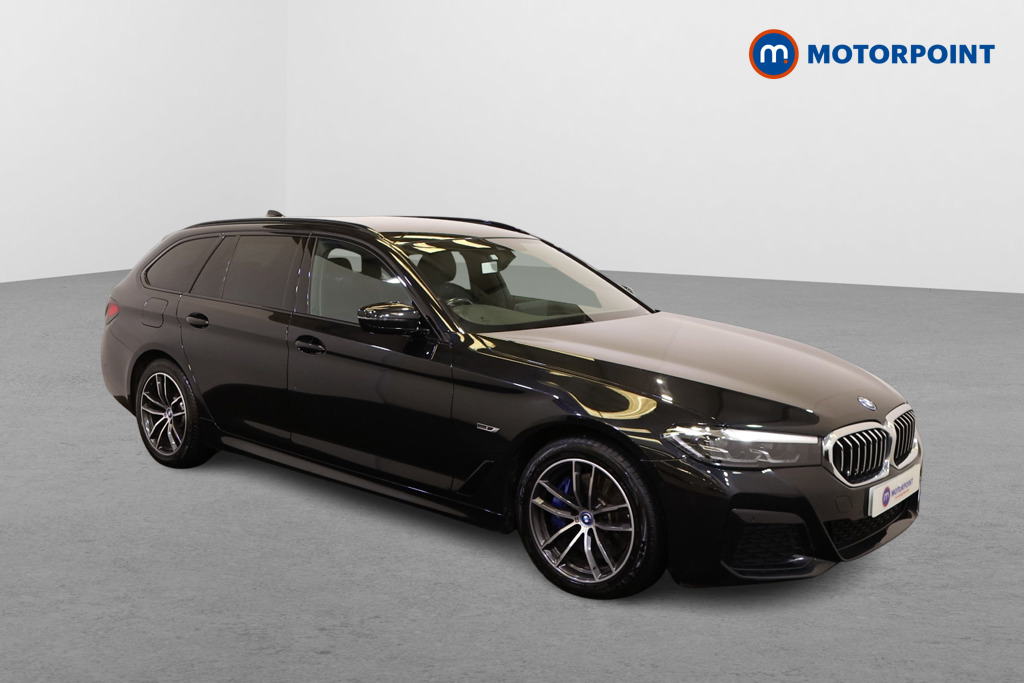 BMW 5 Series M Sport Automatic Petrol Plug-In Hybrid Estate - Stock Number (1543848) - Drivers side front corner