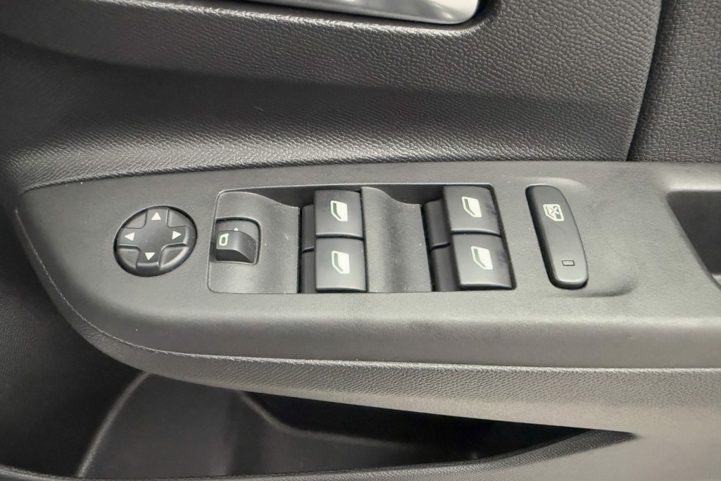 Vauxhall Corsa GS Manual Petrol Hatchback - Stock Number (1546256) - 15th supplementary image