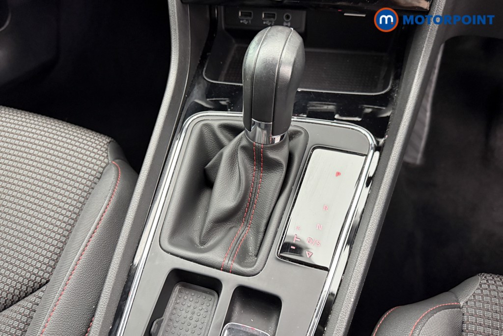 Seat Leon FR Automatic Petrol Hatchback - Stock Number (1546628) - 11th supplementary image