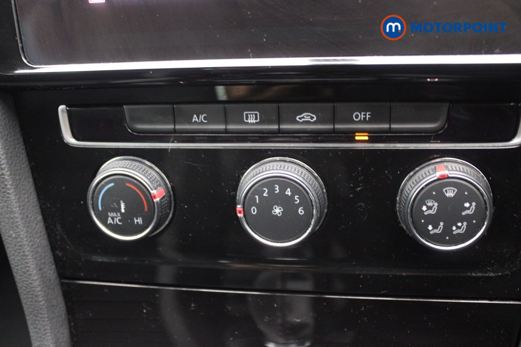 Volkswagen Golf R-Line Manual Petrol Hatchback - Stock Number (1546676) - 9th supplementary image
