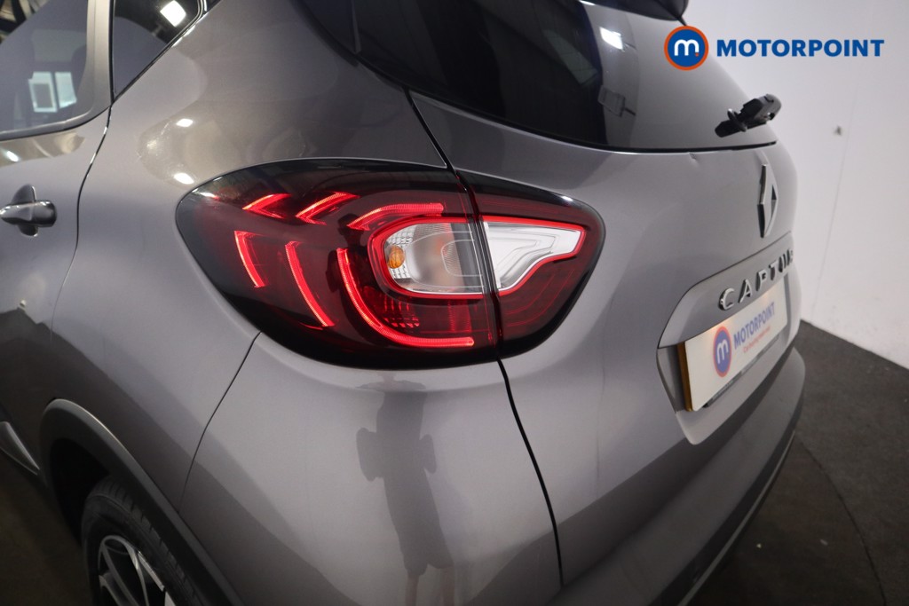 Renault Captur Iconic Manual Petrol SUV - Stock Number (1546712) - 19th supplementary image