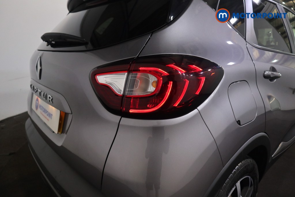 Renault Captur Iconic Manual Petrol SUV - Stock Number (1546712) - 20th supplementary image