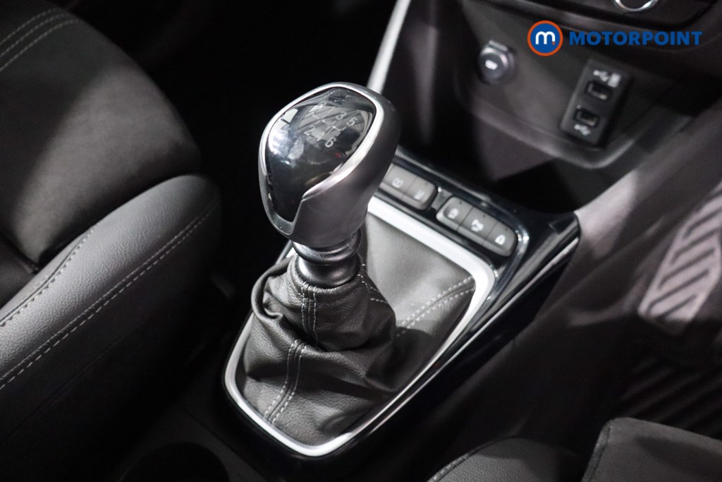 Vauxhall Crossland Ultimate Manual Petrol SUV - Stock Number (1547747) - 14th supplementary image