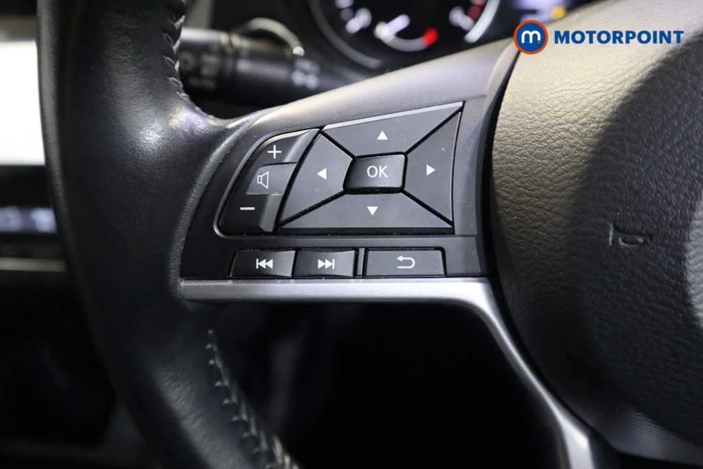 Nissan Qashqai Tekna Manual Diesel SUV - Stock Number (1548060) - 3rd supplementary image