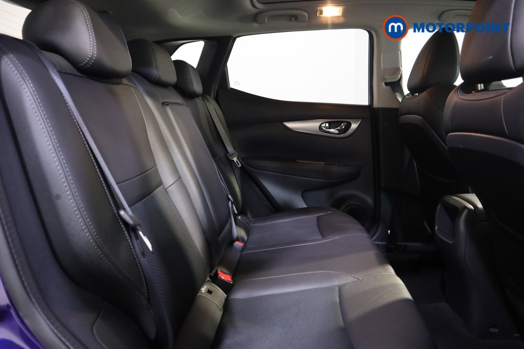 Nissan Qashqai Tekna Manual Diesel SUV - Stock Number (1548060) - 12th supplementary image