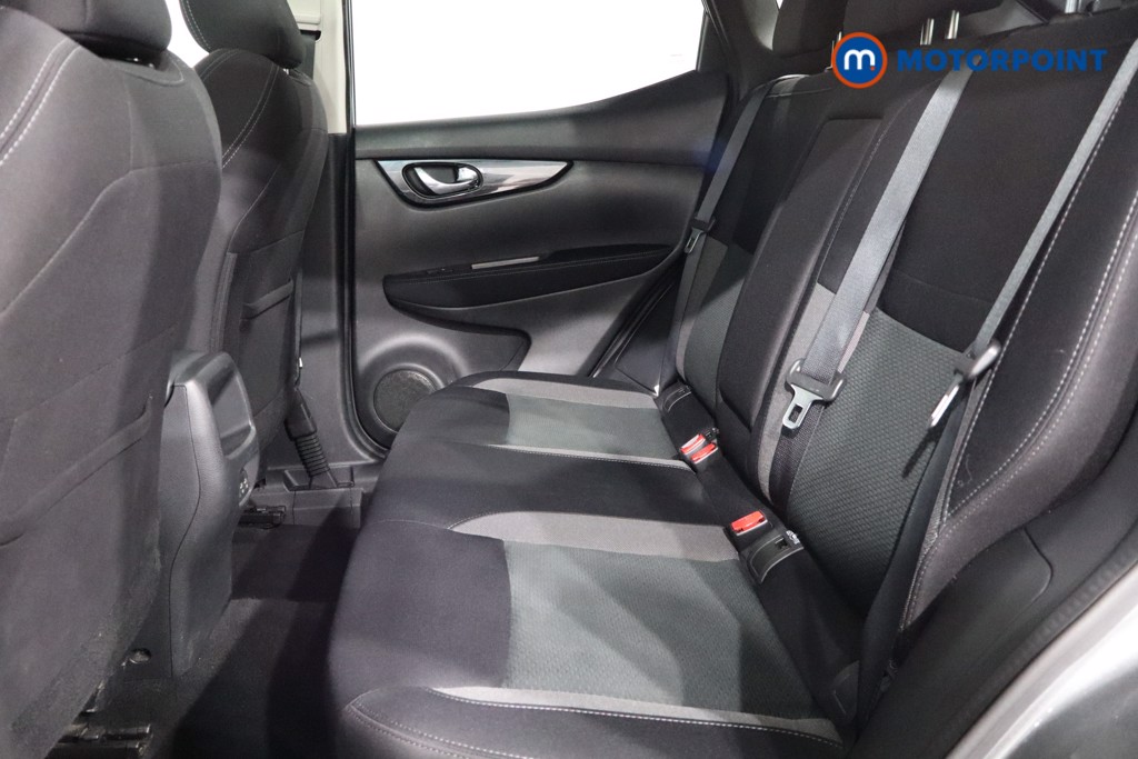 Nissan Qashqai N-Connecta Manual Petrol SUV - Stock Number (1549299) - 5th supplementary image