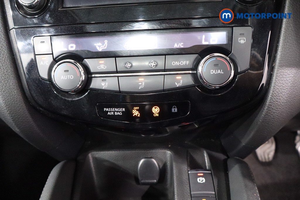 Nissan Qashqai N-Connecta Manual Petrol SUV - Stock Number (1549299) - 16th supplementary image