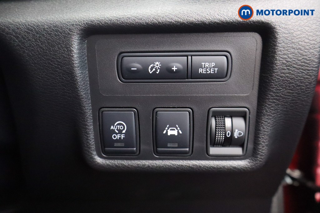 Nissan Micra Tekna Automatic Petrol Hatchback - Stock Number (1549430) - 11th supplementary image