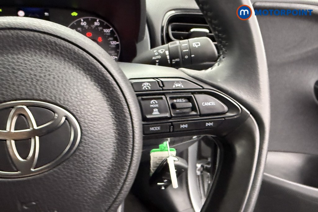 Toyota Yaris Icon Automatic Petrol-Electric Hybrid Hatchback - Stock Number (1550827) - 12th supplementary image