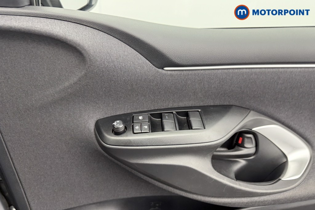Toyota Yaris Icon Automatic Petrol-Electric Hybrid Hatchback - Stock Number (1550827) - 14th supplementary image