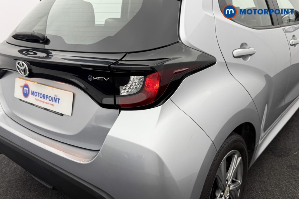Toyota Yaris Icon Automatic Petrol-Electric Hybrid Hatchback - Stock Number (1550827) - 24th supplementary image