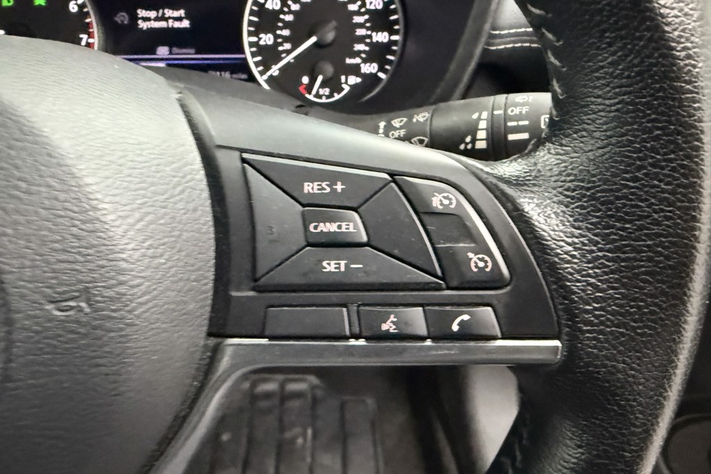 Nissan Juke N-Connecta Manual Petrol SUV - Stock Number (1551014) - 4th supplementary image