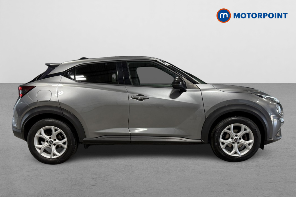 Nissan Juke N-Connecta Manual Petrol SUV - Stock Number (1551014) - Drivers side