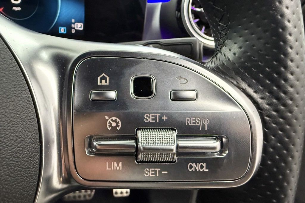 Mercedes-Benz A Class Amg Line Executive Edition Automatic Petrol Hatchback - Stock Number (1551131) - 5th supplementary image