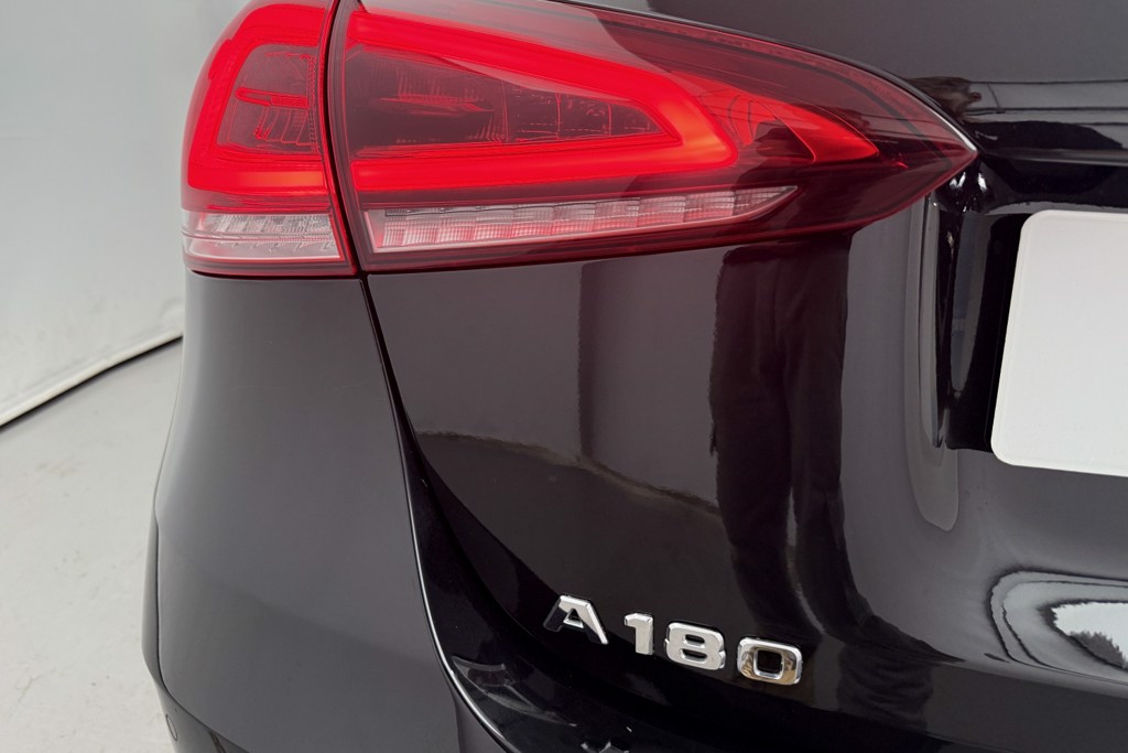 Mercedes-Benz A Class Amg Line Executive Edition Automatic Petrol Hatchback - Stock Number (1551131) - 40th supplementary image