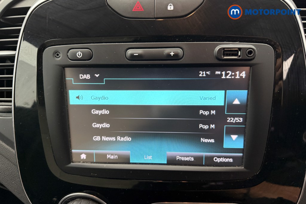 Renault Captur Iconic Manual Diesel SUV - Stock Number (1551249) - 6th supplementary image