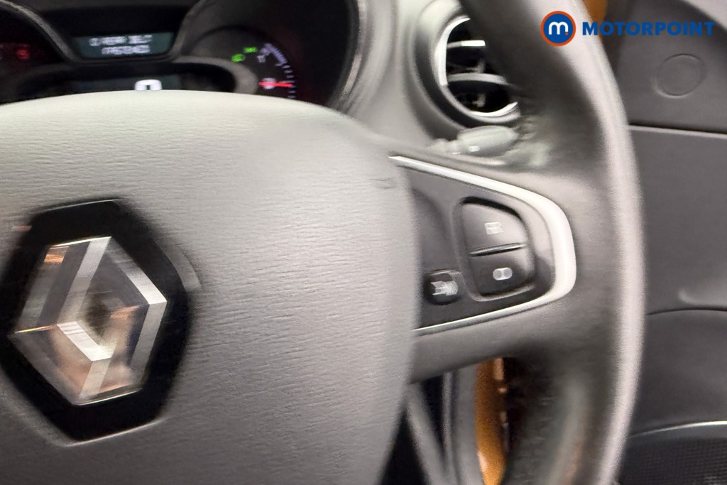 Renault Captur Iconic Manual Diesel SUV - Stock Number (1551249) - 14th supplementary image