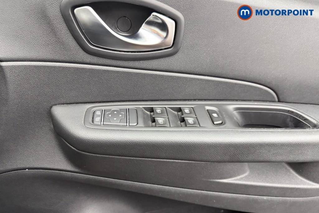 Renault Captur Iconic Manual Diesel SUV - Stock Number (1551249) - 16th supplementary image