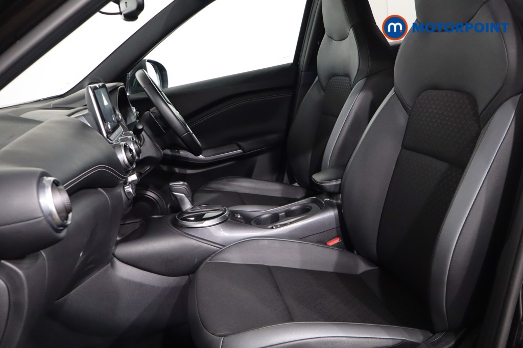 Nissan Juke N-Connecta Automatic Petrol SUV - Stock Number (1551381) - 4th supplementary image