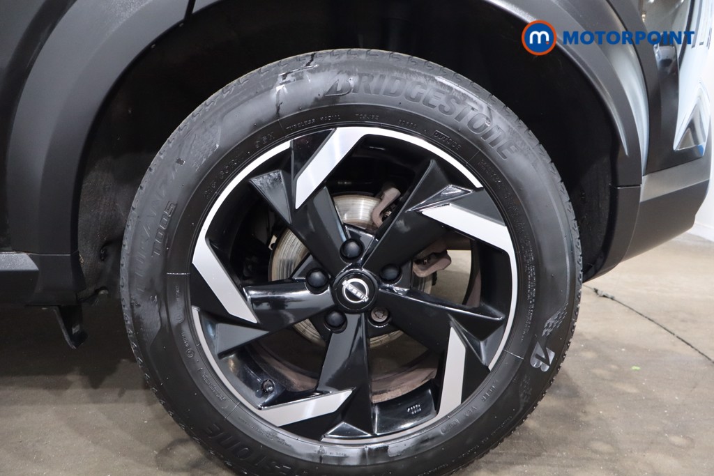 Nissan Juke N-Connecta Automatic Petrol SUV - Stock Number (1551381) - 12th supplementary image