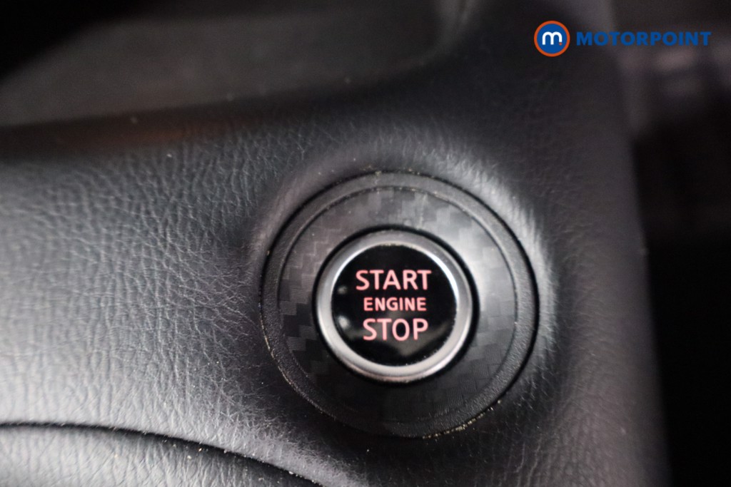 Nissan Juke N-Connecta Automatic Petrol SUV - Stock Number (1551381) - 14th supplementary image