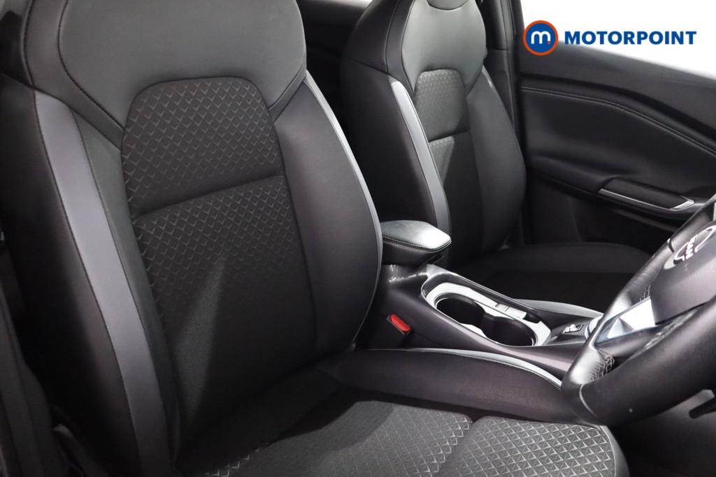 Nissan Juke N-Connecta Automatic Petrol SUV - Stock Number (1551381) - 19th supplementary image