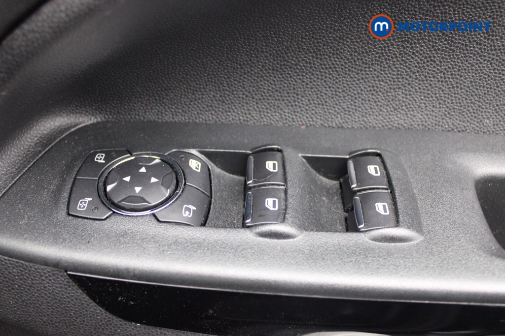 Ford Ecosport Titanium Manual Petrol SUV - Stock Number (1551420) - 17th supplementary image