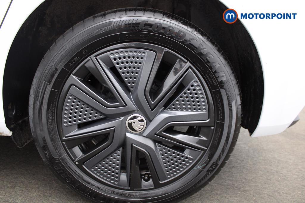 Skoda Fabia Colour Edition Manual Petrol Hatchback - Stock Number (1551879) - 12th supplementary image