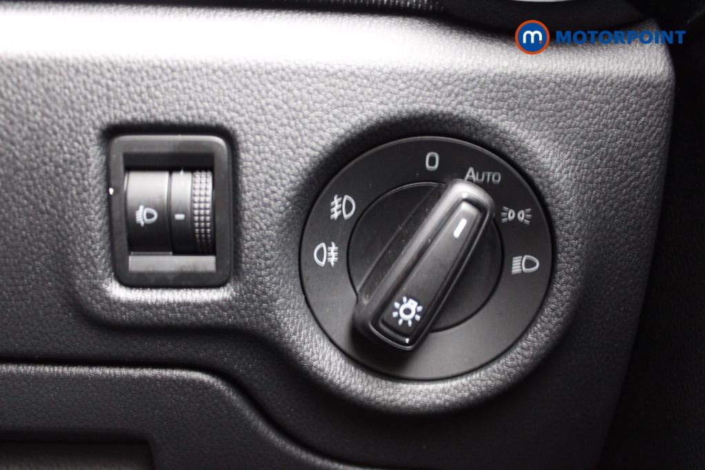 Skoda Fabia Colour Edition Manual Petrol Hatchback - Stock Number (1551879) - 16th supplementary image