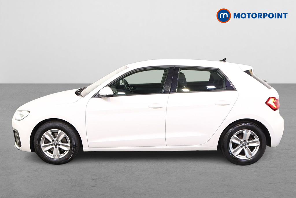 Audi A1 SE Manual Petrol Hatchback - Stock Number (1551881) - Passenger side