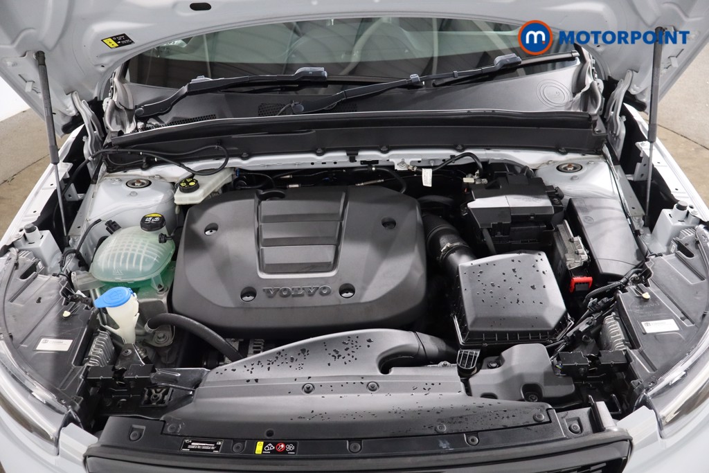 Volvo Xc40 R Design Manual Petrol SUV - Stock Number (1551991) - 21st supplementary image