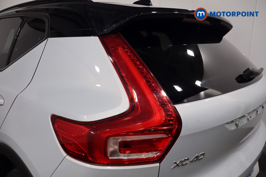 Volvo Xc40 R Design Manual Petrol SUV - Stock Number (1551991) - 23rd supplementary image