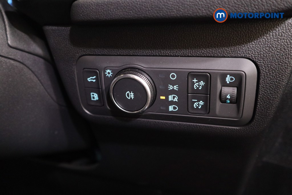 Ford Kuga St-Line Automatic Petrol Plug-In Hybrid SUV - Stock Number (1552070) - 9th supplementary image