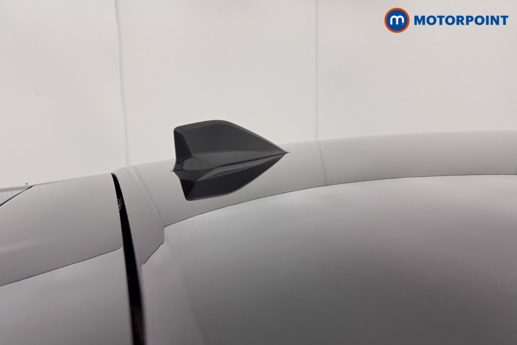 Peugeot 208 GT Automatic Petrol-Electric Hybrid Hatchback - Stock Number (1552288) - 17th supplementary image
