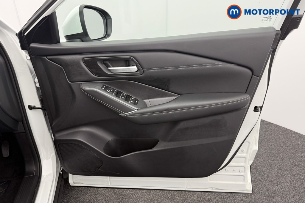 Nissan Qashqai N-Connecta Automatic Petrol SUV - Stock Number (1552318) - 16th supplementary image