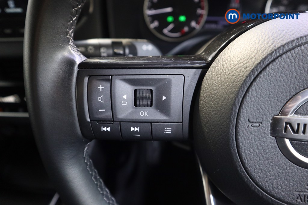 Nissan Qashqai N-Connecta Manual Petrol SUV - Stock Number (1552358) - 3rd supplementary image