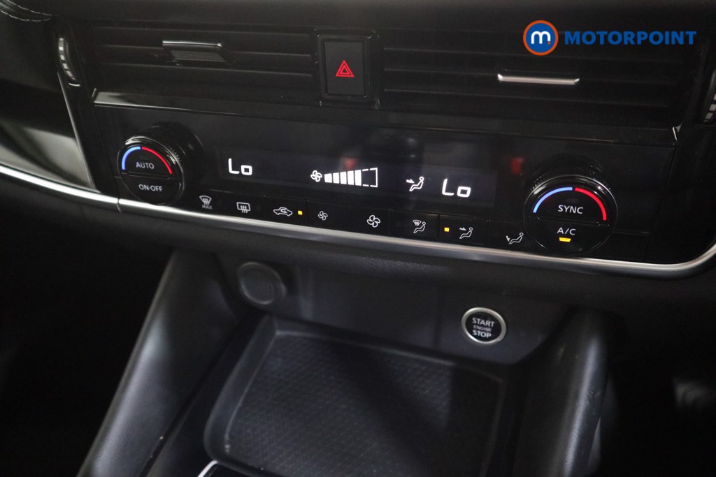Nissan Qashqai N-Connecta Manual Petrol SUV - Stock Number (1552358) - 7th supplementary image