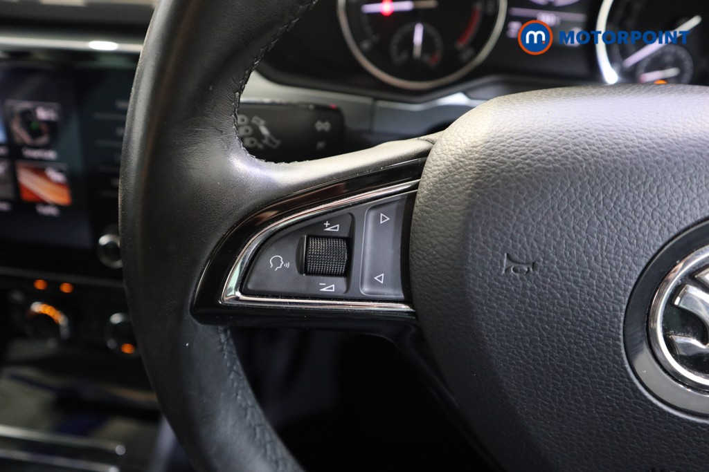 Skoda Superb Se Technology Manual Diesel Hatchback - Stock Number (1552456) - 3rd supplementary image
