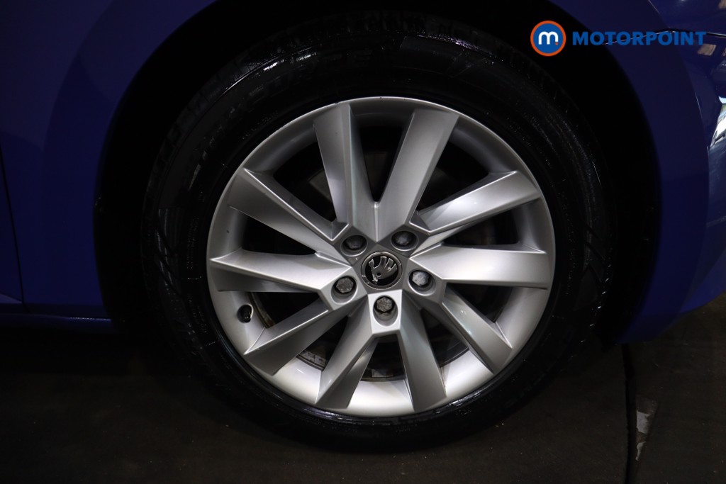 Skoda Superb Se Technology Manual Diesel Hatchback - Stock Number (1552456) - 16th supplementary image