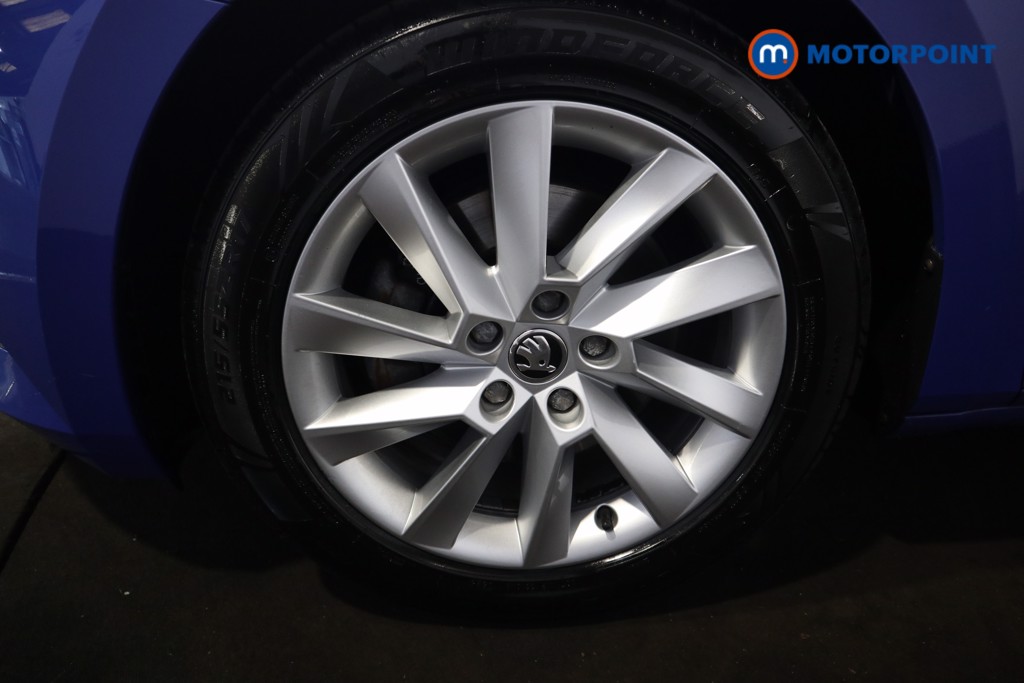 Skoda Superb Se Technology Manual Diesel Hatchback - Stock Number (1552456) - 17th supplementary image