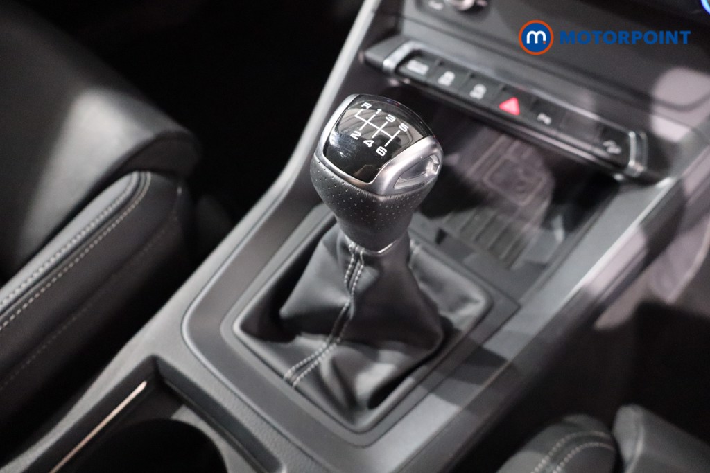 Audi Q3 Black Edition Manual Petrol SUV - Stock Number (1552661) - 14th supplementary image