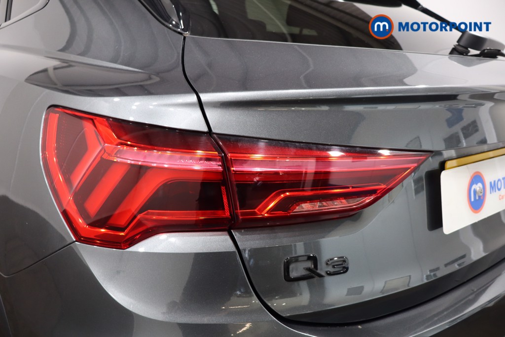 Audi Q3 Black Edition Manual Petrol SUV - Stock Number (1552661) - 26th supplementary image