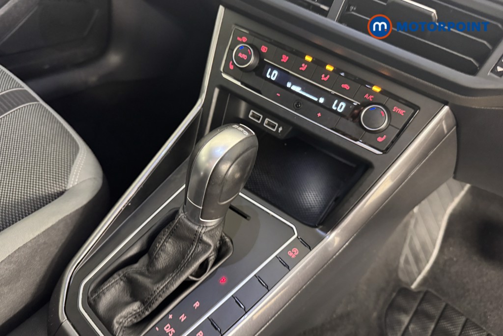 Volkswagen Polo SEL Automatic Petrol Hatchback - Stock Number (1552677) - 11th supplementary image