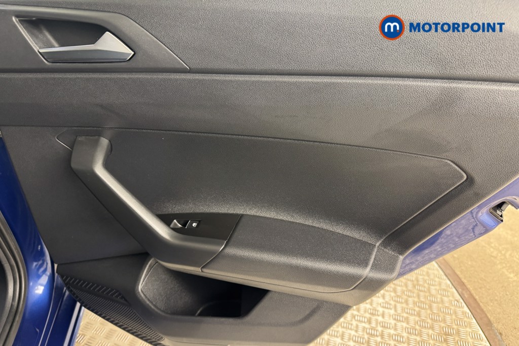 Volkswagen Polo SEL Automatic Petrol Hatchback - Stock Number (1552677) - 16th supplementary image