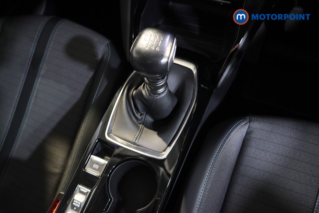 Peugeot 2008 Allure Premium Manual Petrol SUV - Stock Number (1552782) - 8th supplementary image