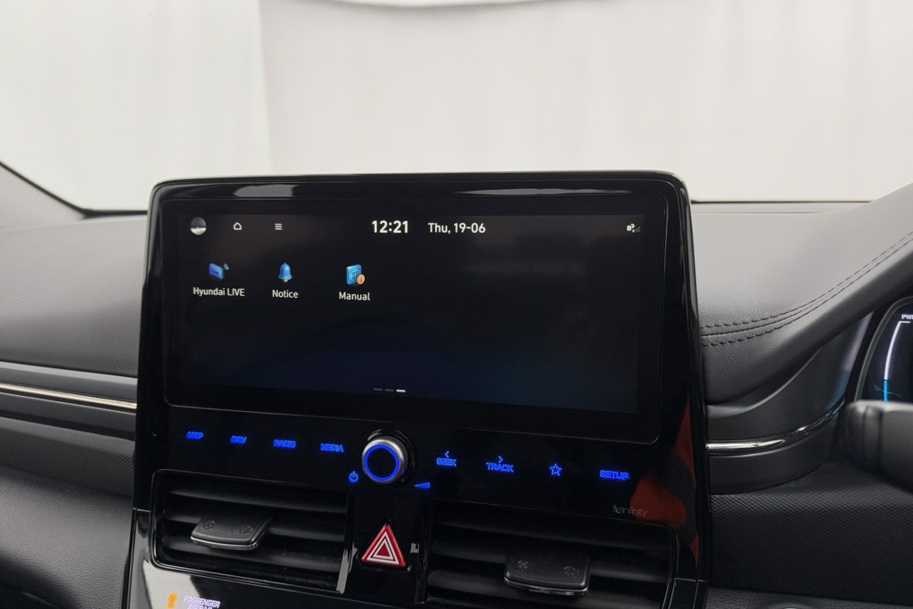 Hyundai Ioniq Premium Automatic Electric Hatchback - Stock Number (1552923) - 8th supplementary image